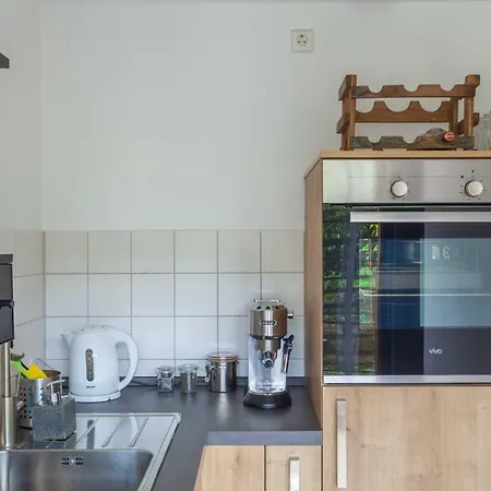 Einzimmerwohnung, Messe-toplage Δωμάτια σε οικογενειακή κατοικία *